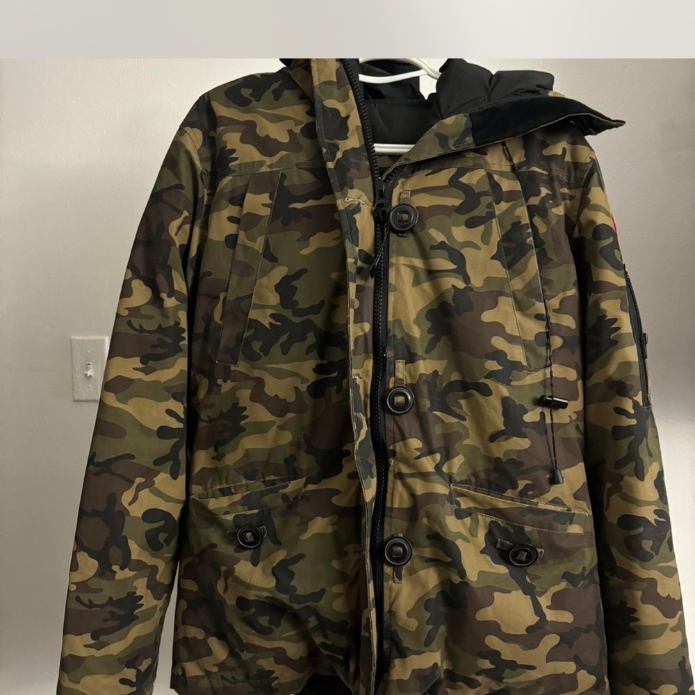 Camouflage Hooded Jacket
